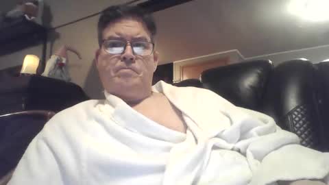 Snapshot of gameon1969 chatting on 12/19/24, 10:34 gameon1969 online show from 12/19/24, 10:34