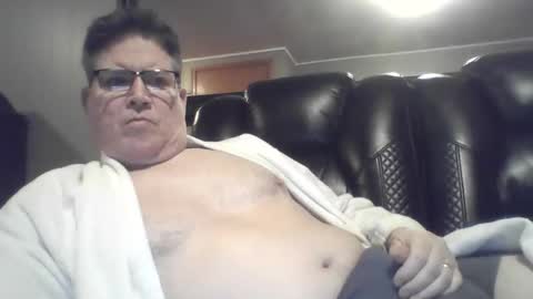 Snapshot of gameon1969 chatting on 01/18/25, 12:57 gameon1969 online show from 01/18/25, 12:57