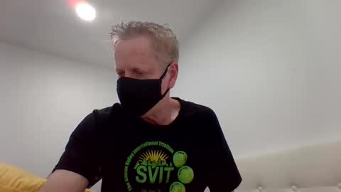 gamerboy200 online show from 04/19/26, 10:01