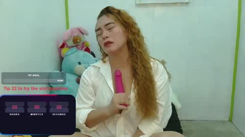 Snapshot of gamerstar9 chatting on 12/02/24, 06:43 Jena online show from 12/02/24, 06:43