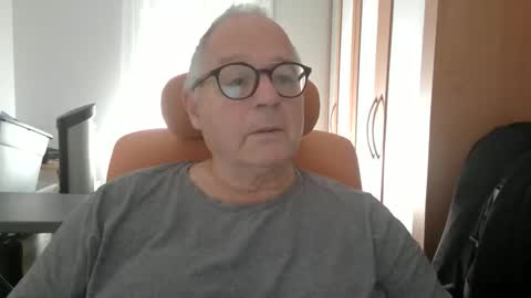 gamin68 online show from 10/17/25, 01:46