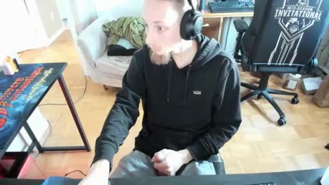 Snapshot of gamingpleasure chatting on 01/14/25, 04:18 GamingPleasure online show from 01/14/25, 04:18