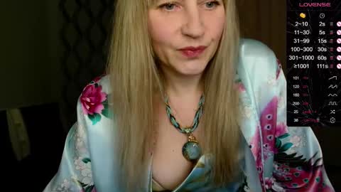 Janette online show from 11/26/25, 09:05