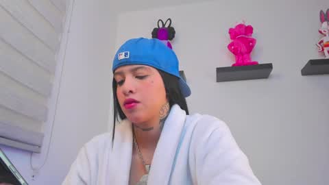 Snapshot of gangster_girl chatting on 12/30/24, 12:54 GANG online show from 12/30/24, 12:54