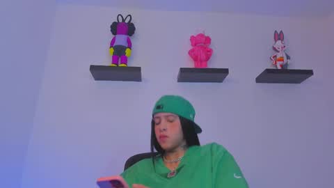 Snapshot of gangster_girl chatting on 02/17/25, 11:20 GANG online show from 02/17/25, 11:20