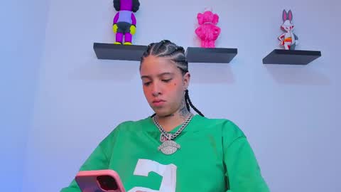 Snapshot of gangster_girl chatting on 02/24/25, 01:24 GANG online show from 02/24/25, 01:24