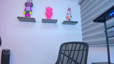 Snapshot of gangster_girl chatting on 10/18/25, 03:31 GANG online show from 10/18/25, 03:31