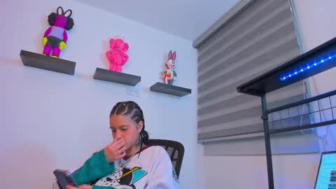 Snapshot of gangster_girl chatting on 11/10/25, 05:39 GANG online show from 11/10/25, 05:39