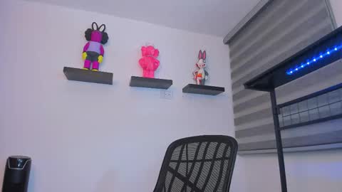 Snapshot of gangster_girl chatting on 12/19/25, 06:20 GANG online show from 12/19/25, 06:20