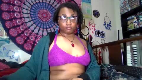 Gardenia online show from 05/16/26, 06:32