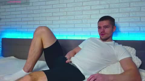 Gared online show from 12/15/25, 08:18