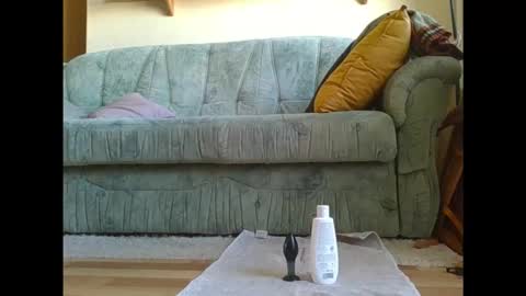 Snapshot of garfield42 chatting on 10/13/25, 09:20 Garfield online show from 10/13/25, 09:20