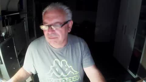 Snapshot of gargamil chatting on 05/23/26, 07:18 gargamil online show from 05/23/26, 07:18