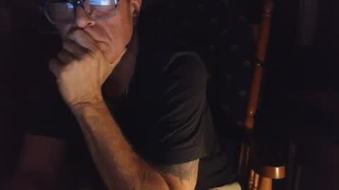 Snapshot of garnettrobert438 chatting on 07/02/26, 02:33 garnettrobert438 online show from 07/02/26, 02:33