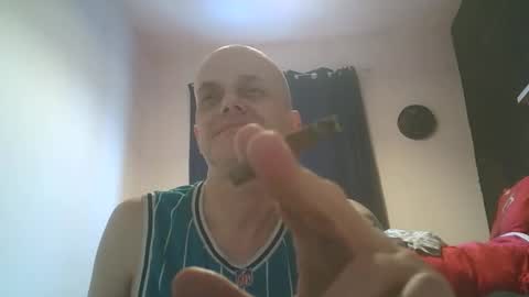 Snapshot of gary1862uk chatting on 12/11/24, 01:39 gary1862uk online show from 12/11/24, 01:39