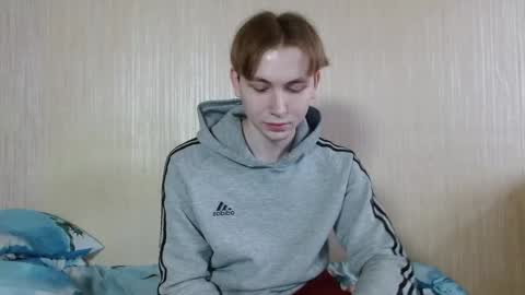 Snapshot of gary_snail33257 chatting on 10/25/25, 07:05 meow online show from 10/25/25, 07:05