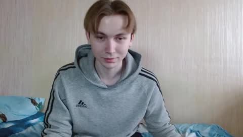 Snapshot of gary_snail33257 chatting on 11/17/25, 08:31 meow online show from 11/17/25, 08:31