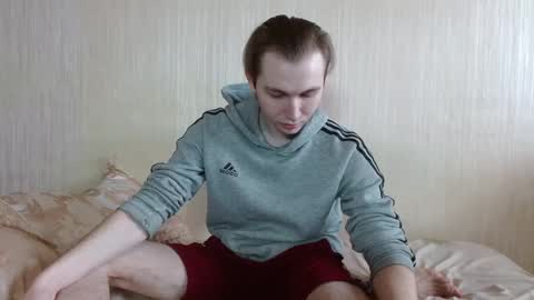 Snapshot of gary_snail33257 chatting on 11/26/25, 07:53 meow online show from 11/26/25, 07:53