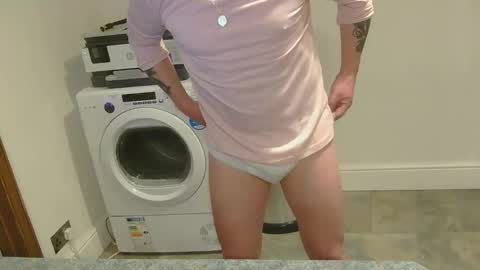 Snapshot of garybaker60 chatting on 02/15/26, 05:31 Gaz online show from 02/15/26, 05:31