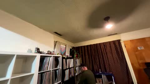 Snapshot of garypumpt chatting on 12/17/25, 01:22 marvin pumpt online show from 12/17/25, 01:22