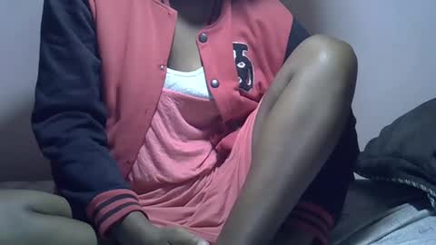 Snapshot of gasielah chatting on 01/12/25, 04:21 gasielah online show from 01/12/25, 04:21