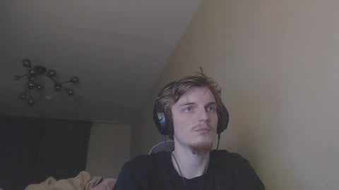 Snapshot of gasturfahe chatting on 02/11/25, 04:01 gasturfahe online show from 02/11/25, 04:01