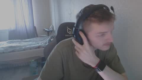 Snapshot of gasturfahe chatting on 02/25/25, 08:58 gasturfahe online show from 02/25/25, 08:58