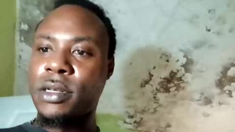 Snapshot of gatchya69 chatting on 02/04/25, 05:01 Blackhawk11 online show from 02/04/25, 05:01