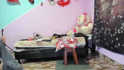 Diana online show from 10/16/25, 12:06