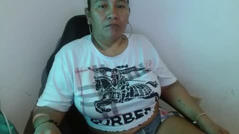 Snapshot of gatika_sexy chatting on 02/02/25, 07:57 katia online show from 02/02/25, 07:57