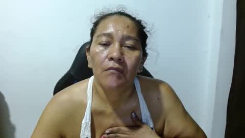 Snapshot of gatika_sexy chatting on 10/05/25, 06:23 katia online show from 10/05/25, 06:23