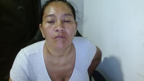 Snapshot of gatika_sexy chatting on 11/29/25, 10:46 katia online show from 11/29/25, 10:46