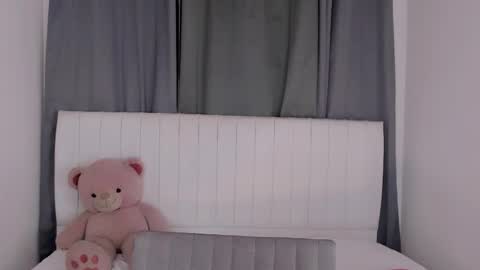 Vnecis Marn online show from 10/24/25, 11:56