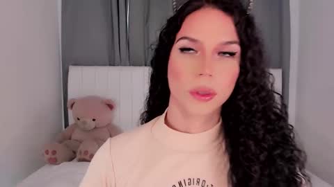 Vnecis Marn online show from 11/08/25, 06:51