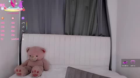 Vnecis Marn online show from 11/18/25, 06:45