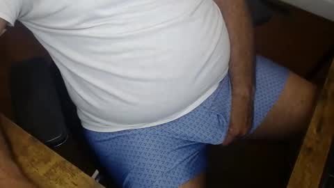 Snapshot of gato27cam chatting on 09/14/25, 05:06 Marco online show from 09/14/25, 05:06