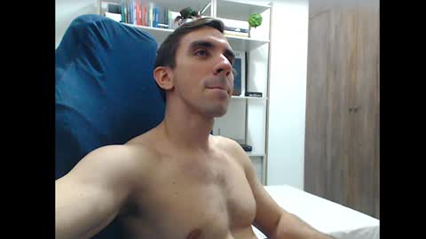 gatosarado23 online show from 02/20/25, 05:01