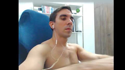 gatosarado23 online show from 09/11/25, 02:33