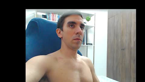 gatosarado23 online show from 10/06/25, 03:48