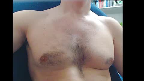 Snapshot of gatosarado23 chatting on 06/23/26, 03:15 gatosarado23 online show from 06/23/26, 03:15