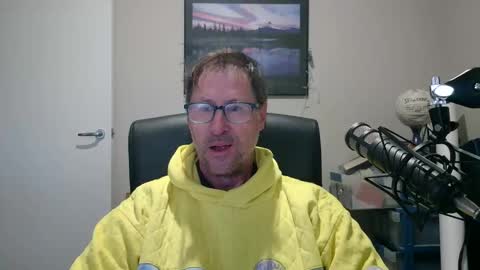 Snapshot of gatsby2025 chatting on 10/06/25, 08:28 gatsby2025 online show from 10/06/25, 08:28