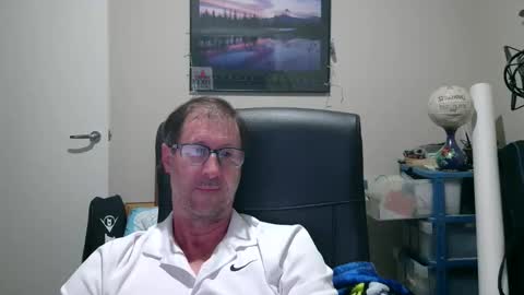 Snapshot of gatsby2025 chatting on 10/18/25, 01:01 gatsby2025 online show from 10/18/25, 01:01