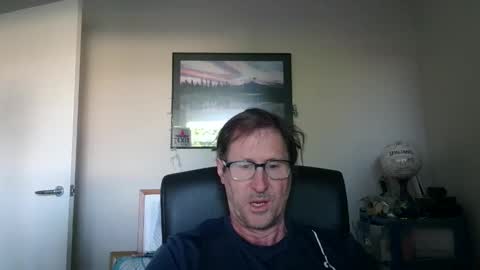 Snapshot of gatsby2025 chatting on 11/17/25, 07:52 gatsby2025 online show from 11/17/25, 07:52