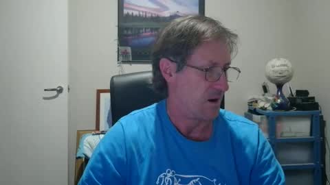 Snapshot of gatsby2025 chatting on 11/23/25, 01:55 gatsby2025 online show from 11/23/25, 01:55