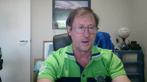 Snapshot of gatsby2025 chatting on 11/25/25, 07:36 gatsby2025 online show from 11/25/25, 07:36