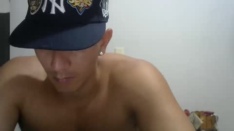 gattitosexy_95 online show from 09/19/25, 12:45