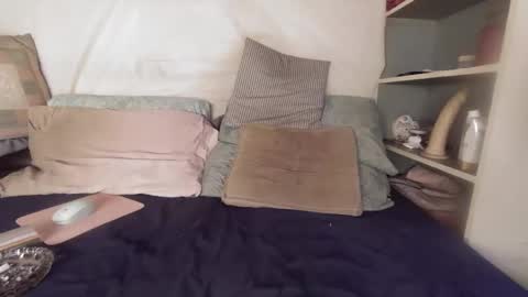 gayrobbin online show from 04/15/26, 07:10