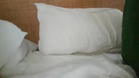 Snapshot of gccurious76 chatting on 01/12/25, 01:53 GCGuy online show from 01/12/25, 01:53