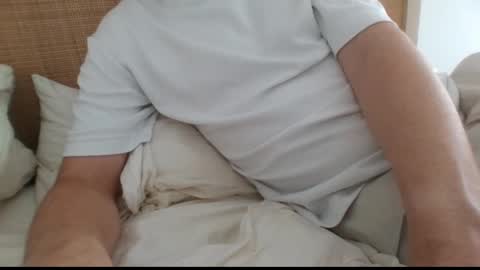 Snapshot of gccurious76 chatting on 02/06/25, 12:11 GCGuy online show from 02/06/25, 12:11