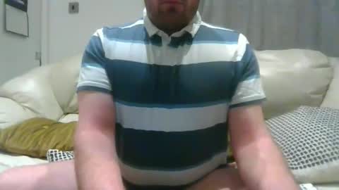 Snapshot of gebbeth chatting on 04/27/26, 02:31 gebbeth online show from 04/27/26, 02:31